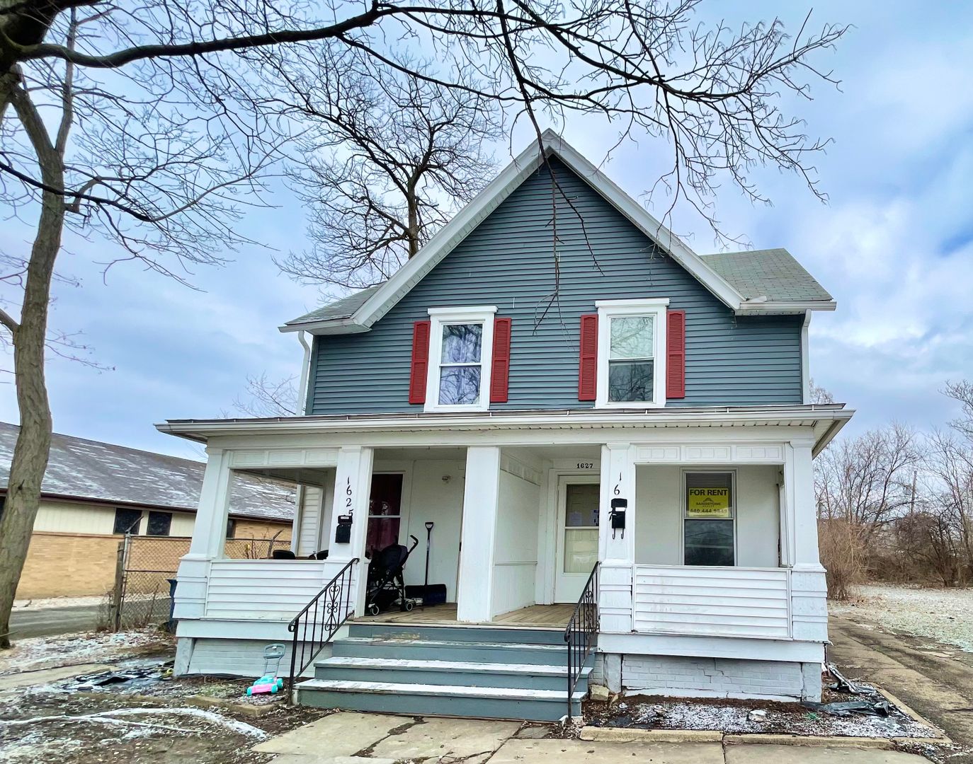 Lorain Apartment: 1625 - 1627 E 31st