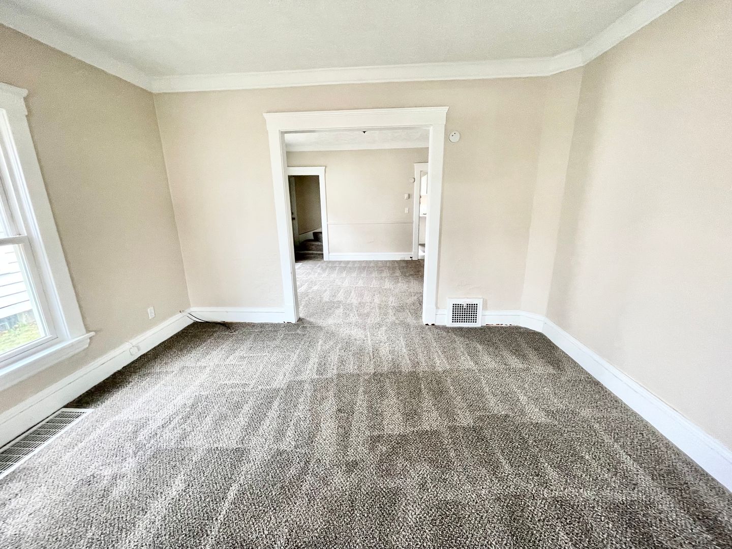 Lorain Apartment: 1728 -1730 E 30th