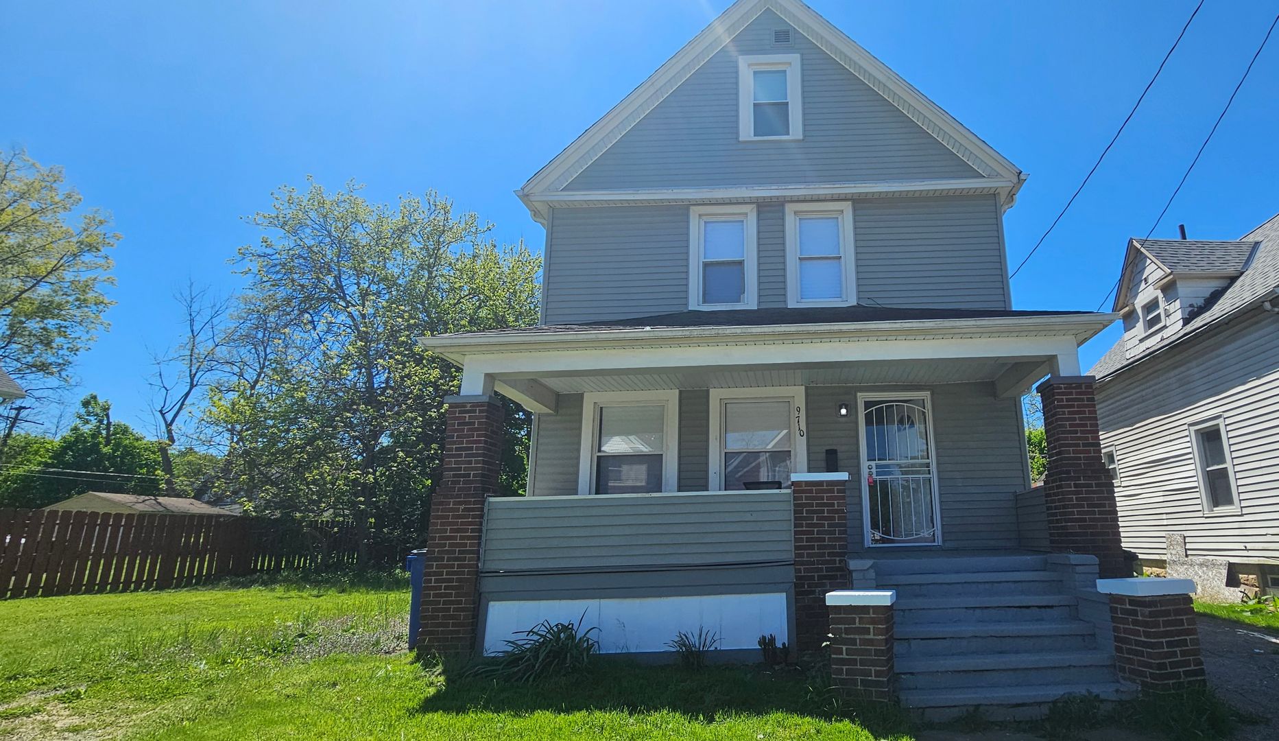 Cleveland House: 9710 Easton Avenue