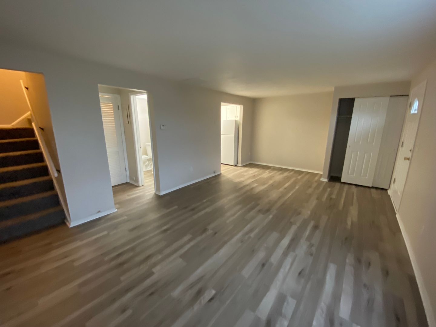 Lorain Apartment: 5520 Beavercrest Dr