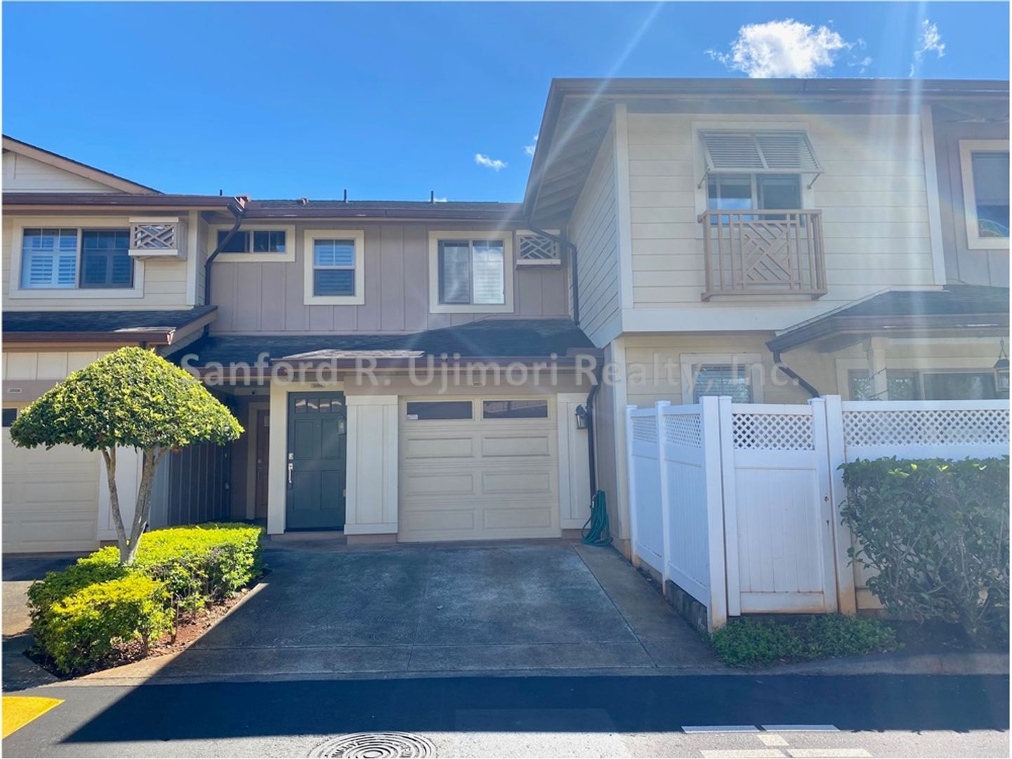 Mililani Apartment: 95-971 Ukuwai Street #3505