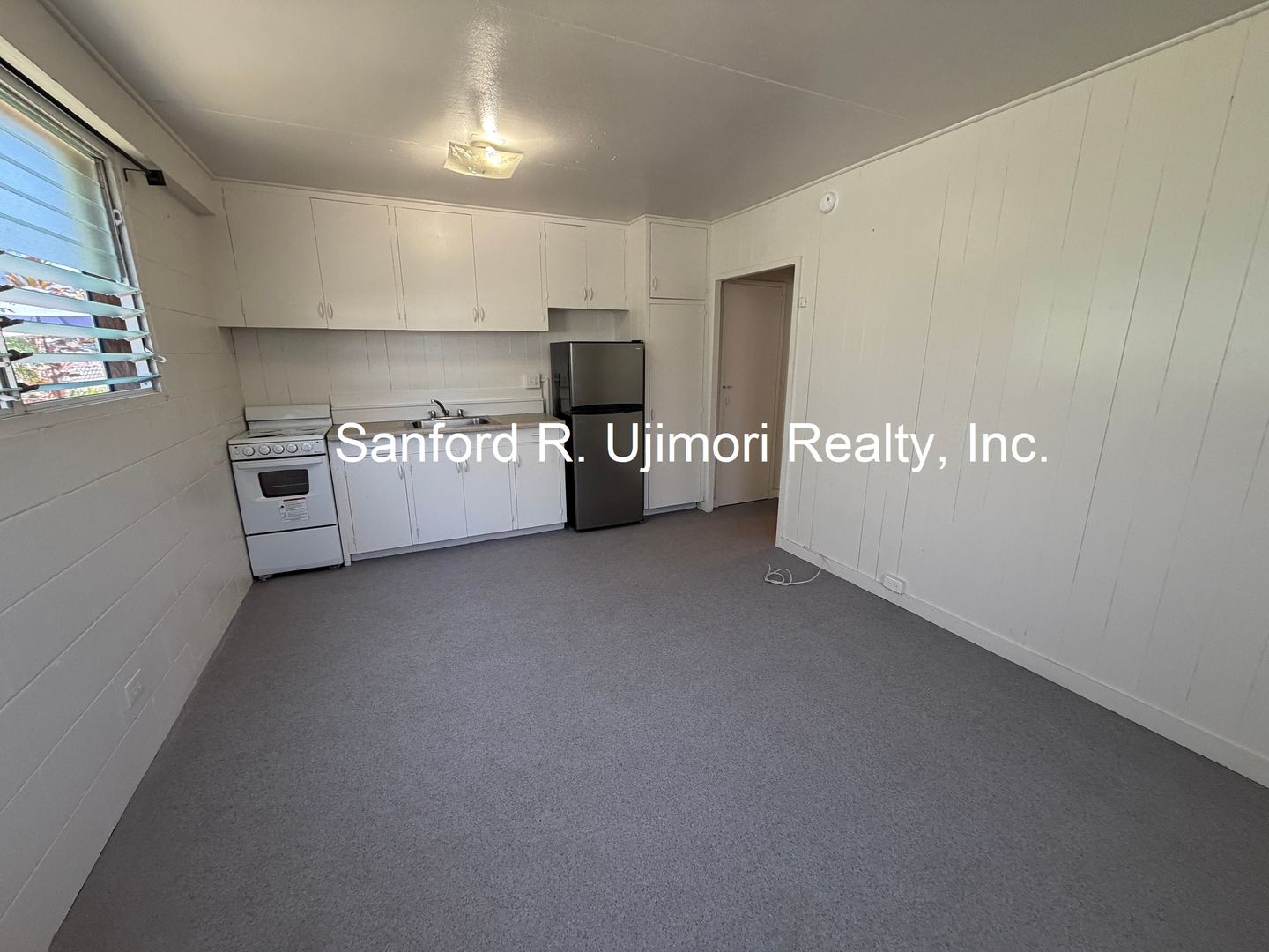 Honolulu Apartment: 1718 Colburn Street