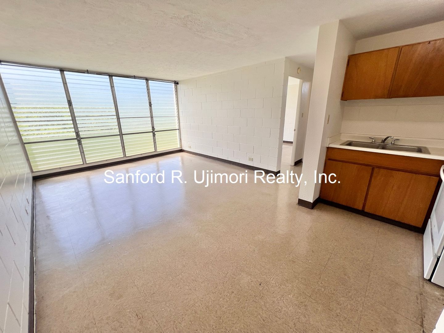 Waipahu Apartment: 94-333 Pupuole Street