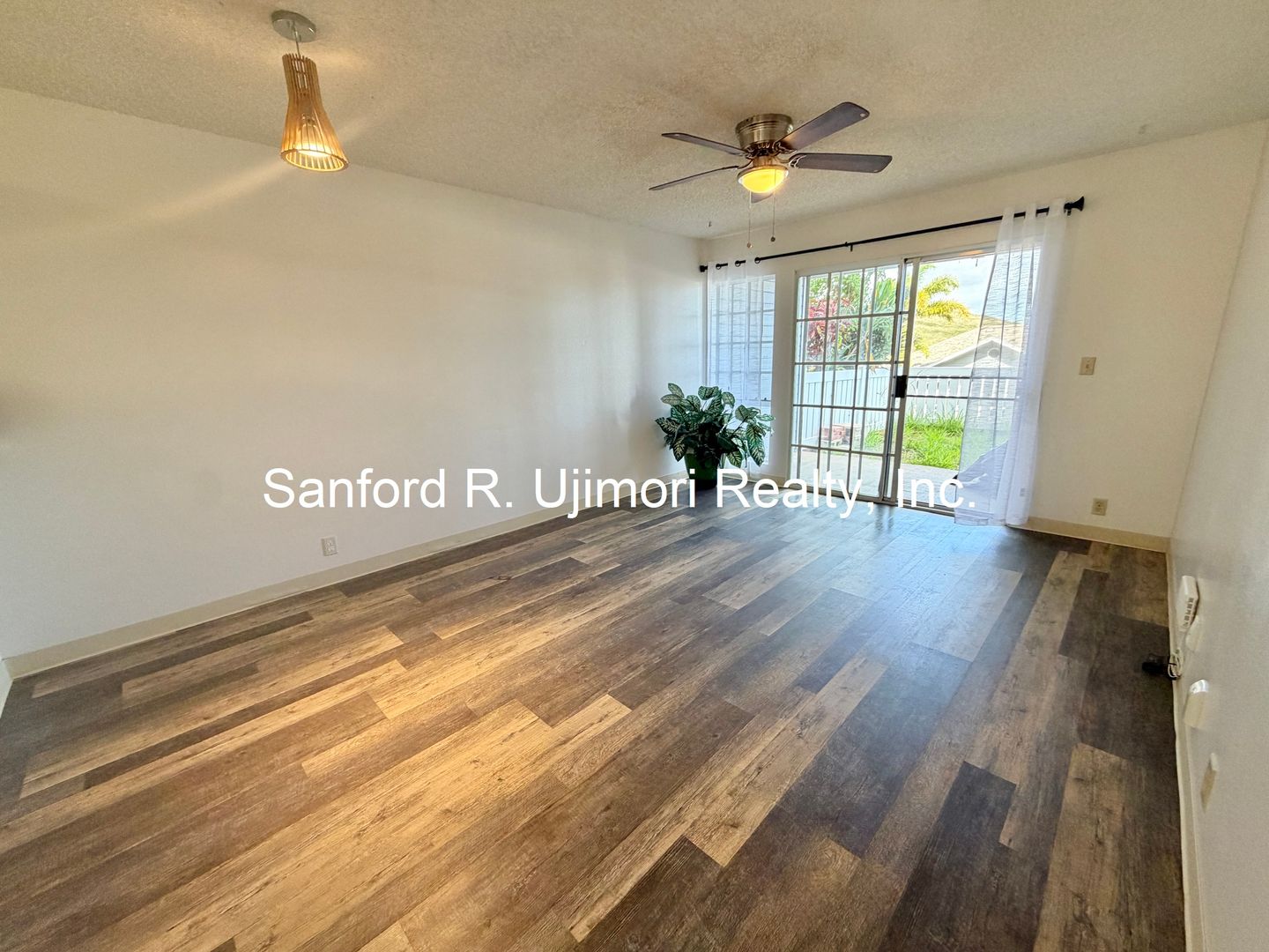 Kapolei Apartment: 92-1037 Lalahi Street #13-101