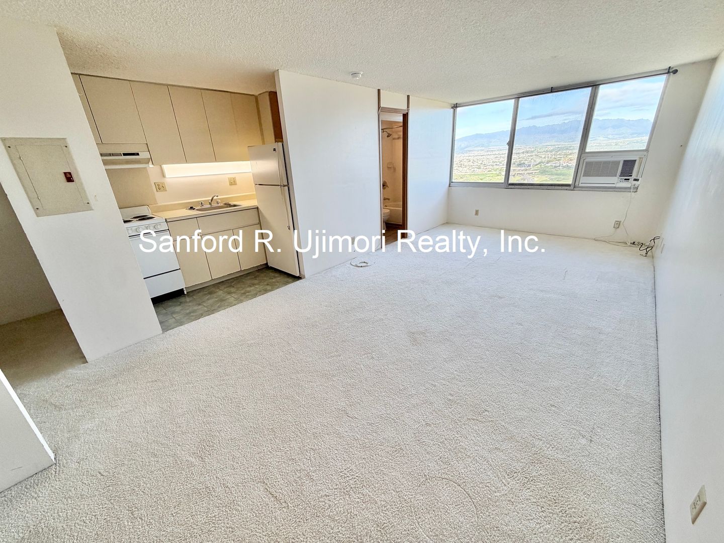 Pearl City Apartment: 1060 Kamehameha Highway #3501A