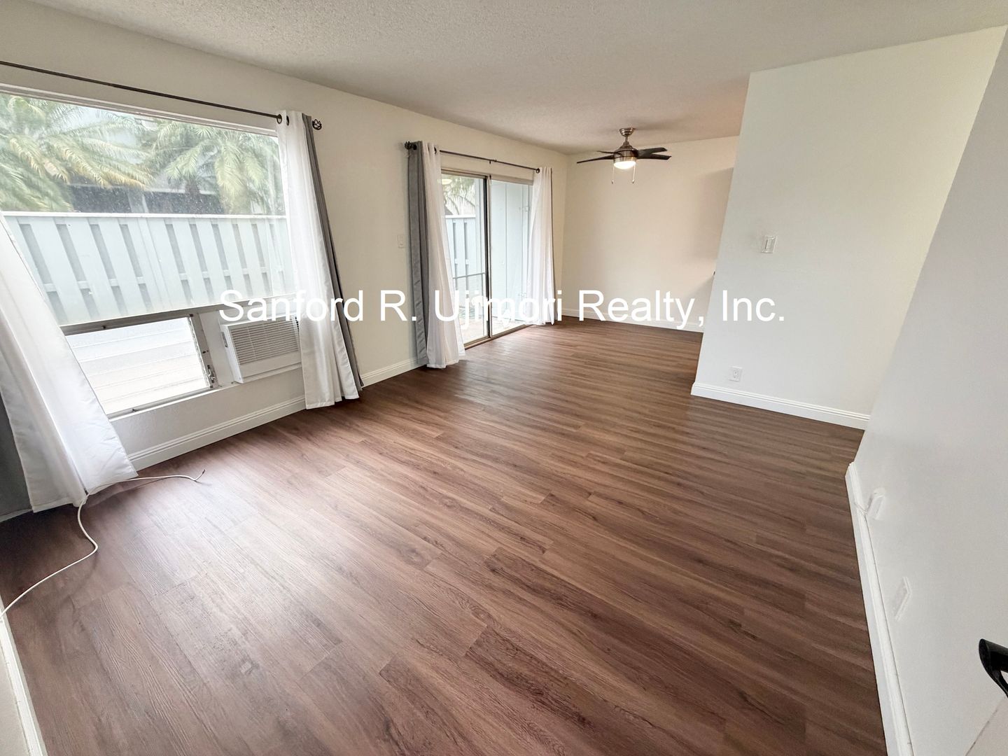 Waipahu Apartment: 94-1058 Paha Place #L1