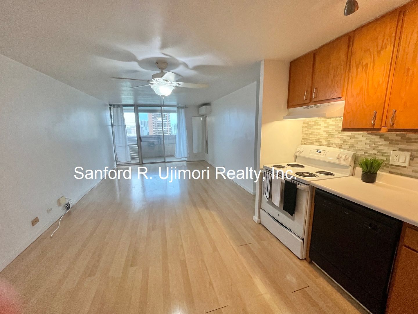 Honolulu Apartment: 1099 Ala Napunani Street #1103