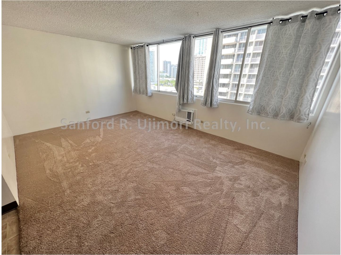 Honolulu Apartment: 1560 Kanunu Street #910