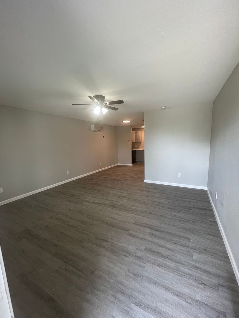 San Antonio Apartment: 539 Eleanor Ave