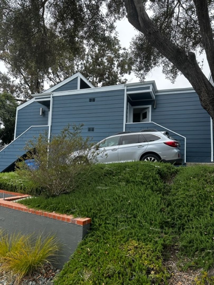 San Luis Obispo House: 124 Fontana