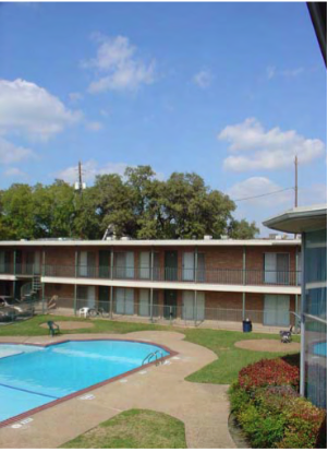 Pool at Lantana Apartments (8 of 8)