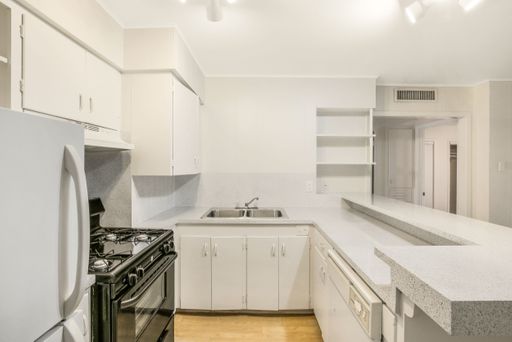 1802 West Avenue - 121 – photo 1