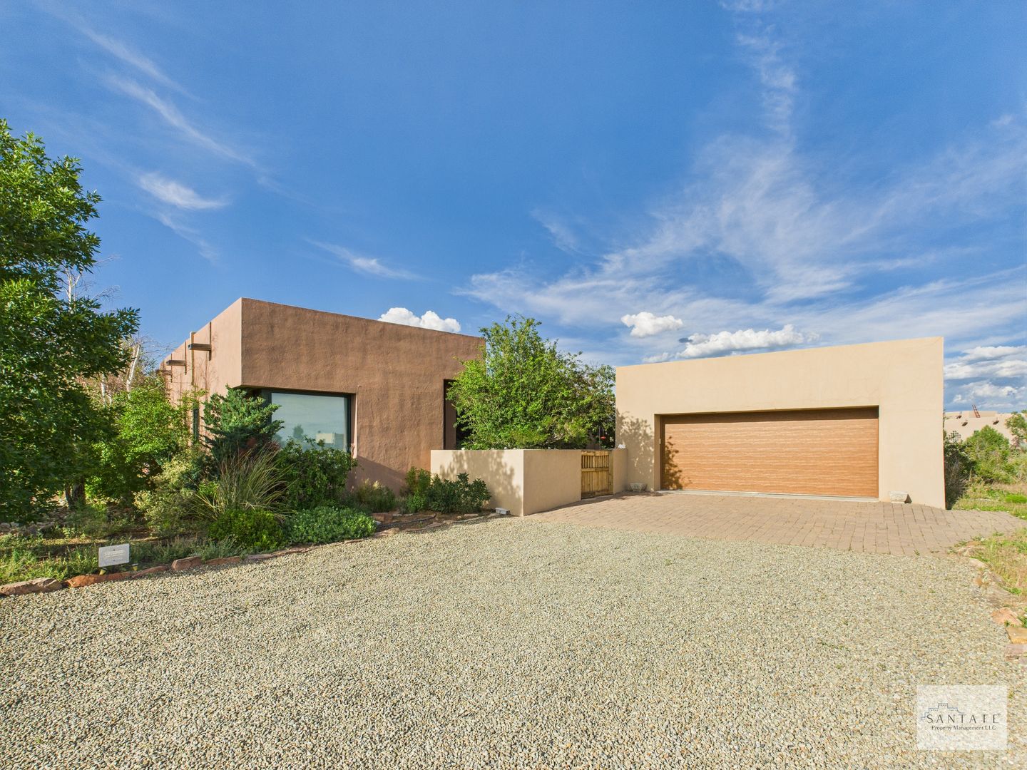 Stylish Home in Eldorado | Unfurnished or Furnished | Enclosed Courtyards