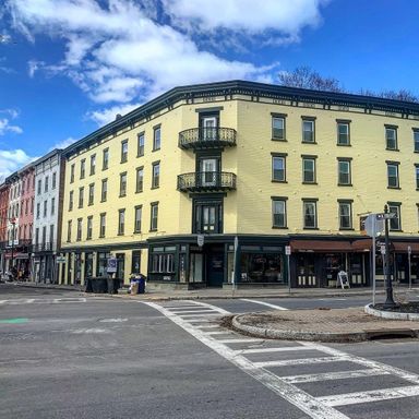 One Bedroom for Rent!
