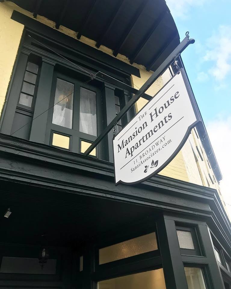 Kingston Apartment: 11 Broadway