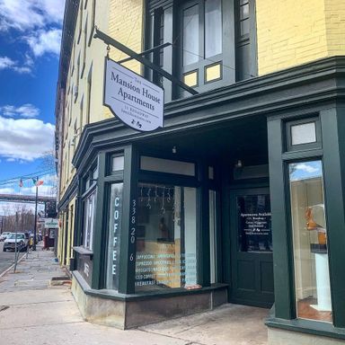 Bright Studio in Downtown Kingston