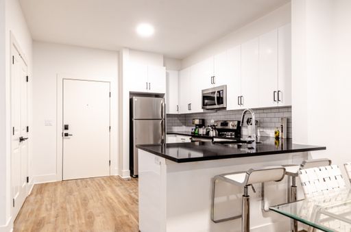 2 Bedroom-1051 – photo 1
