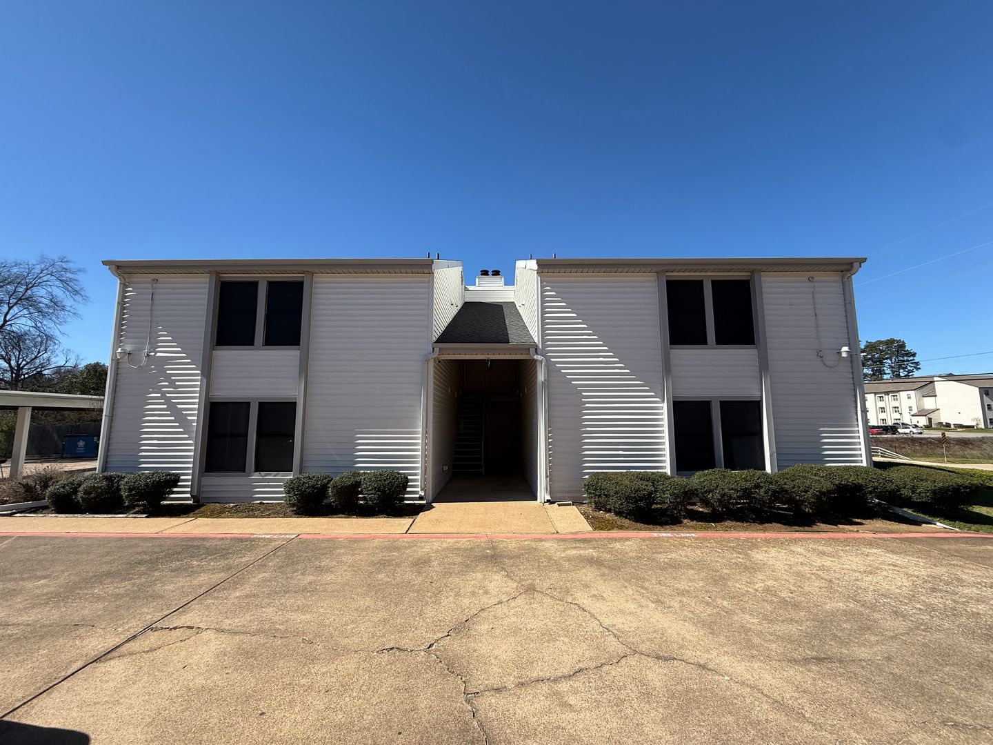 Longview Apartment: 336-350 Eden