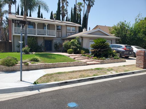Beautiful Pool Home in the center of Simi Valley with Solar! – photo 1