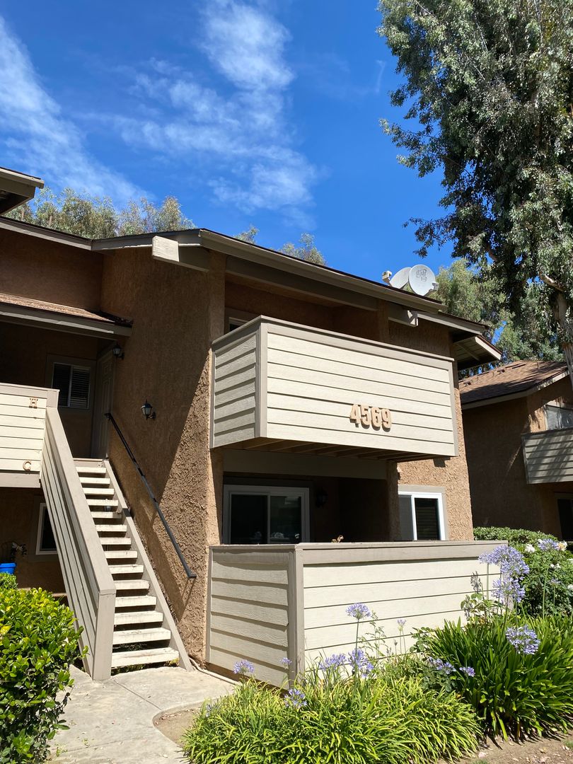 Simi Valley House: 4569 Alamo