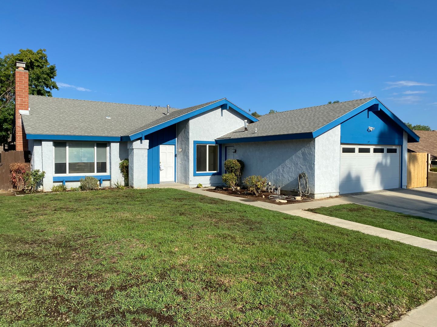 Simi Valley House: 805 Crosby Ave