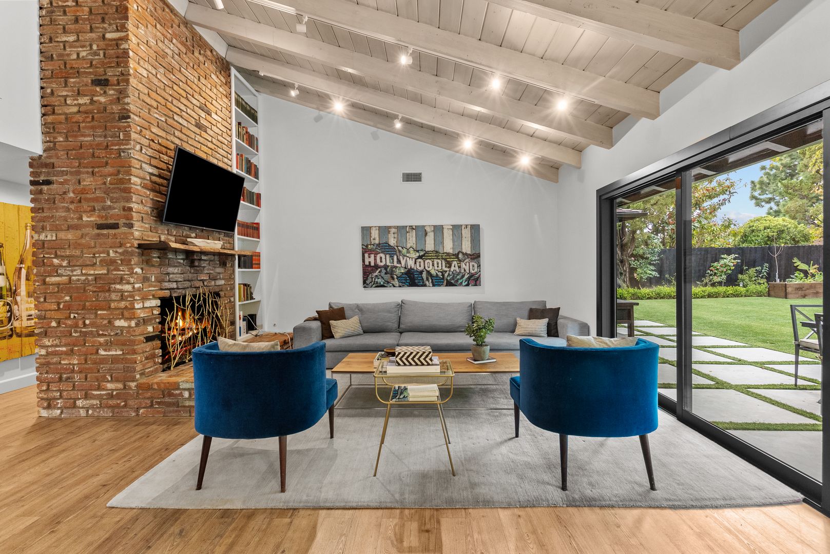 Los Angeles House: 2311 Donella Circle