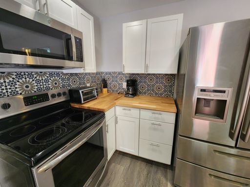 Large Fully Furnished All Inclusive 1 Bedroom 1 Bath Cottage Home – photo 1