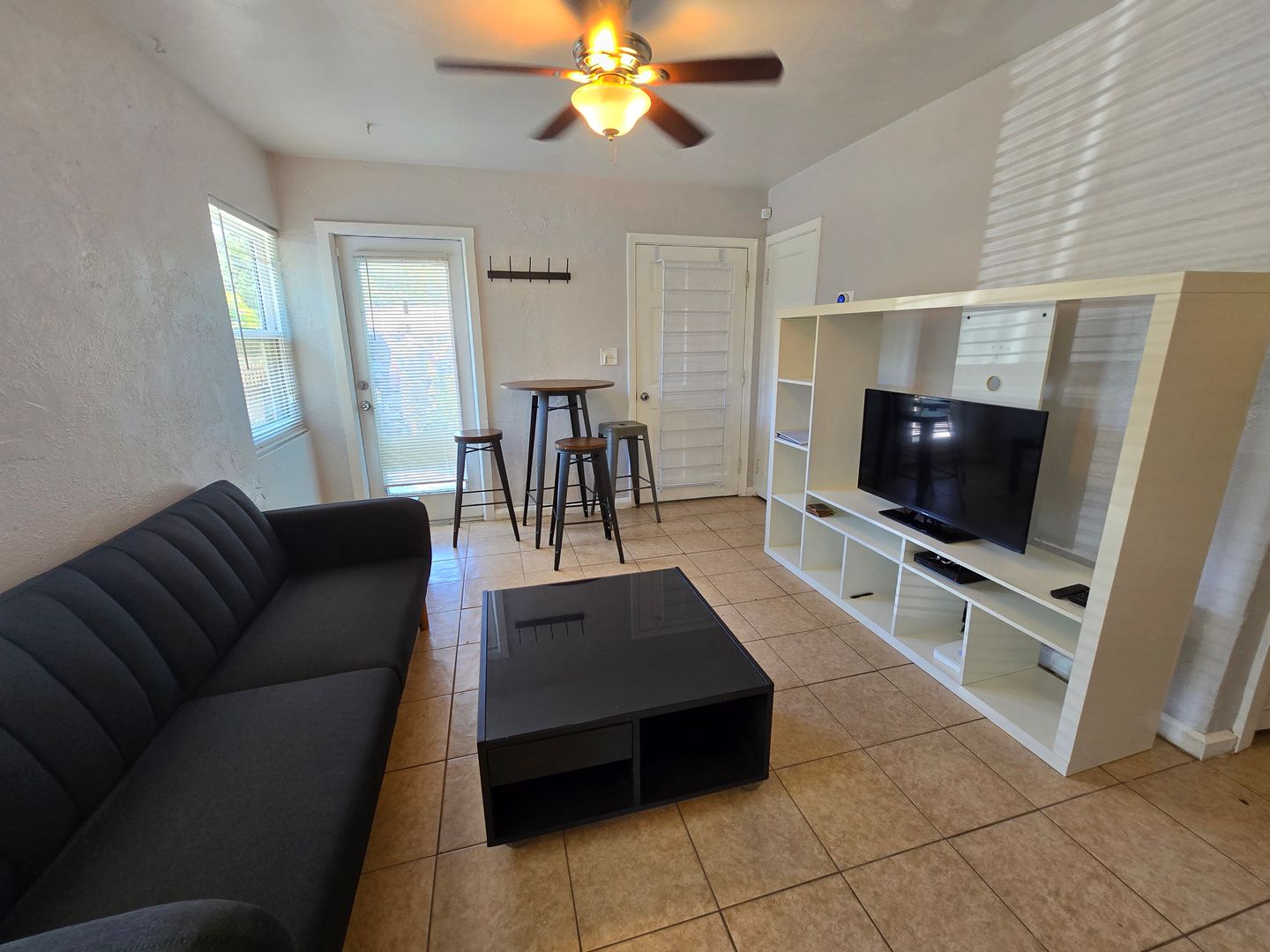 Sarasota Apartment: 1148 Highland Ave