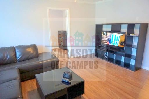 Private Bedroom Available for Students, Interns or Young Professionals ---Roommate Matching – photo 1