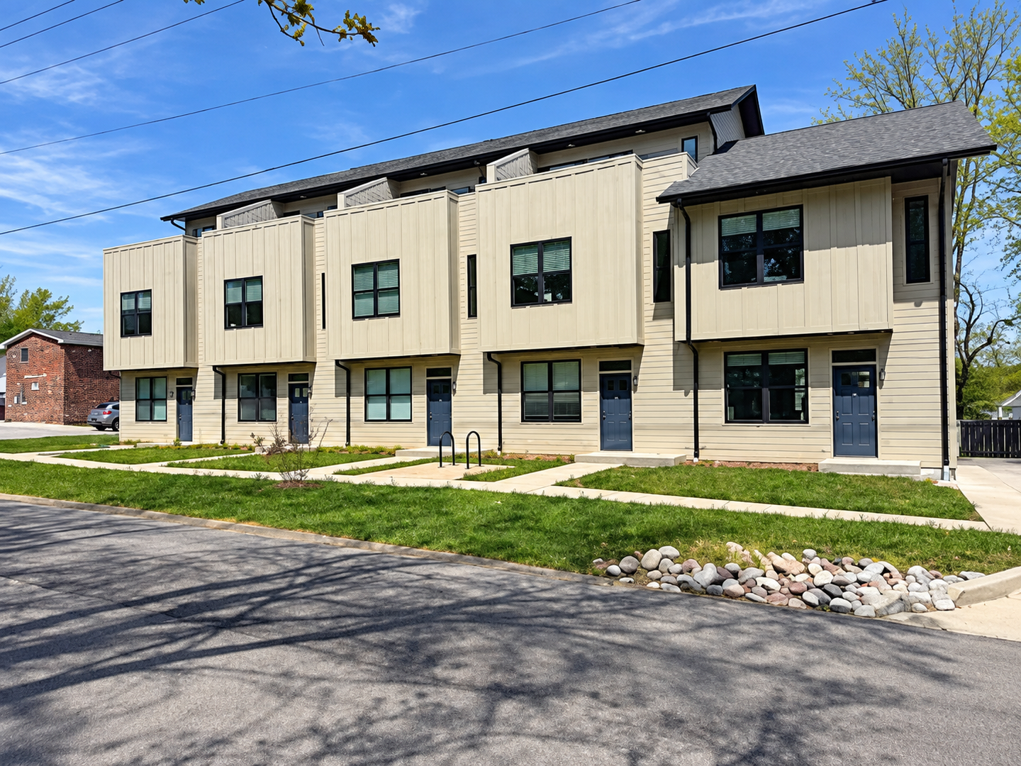 Bloomington Apartment: 403 E 20th St  - Unit B