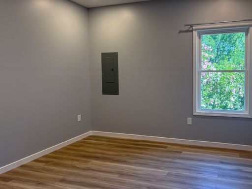 Listing photo thumbnail