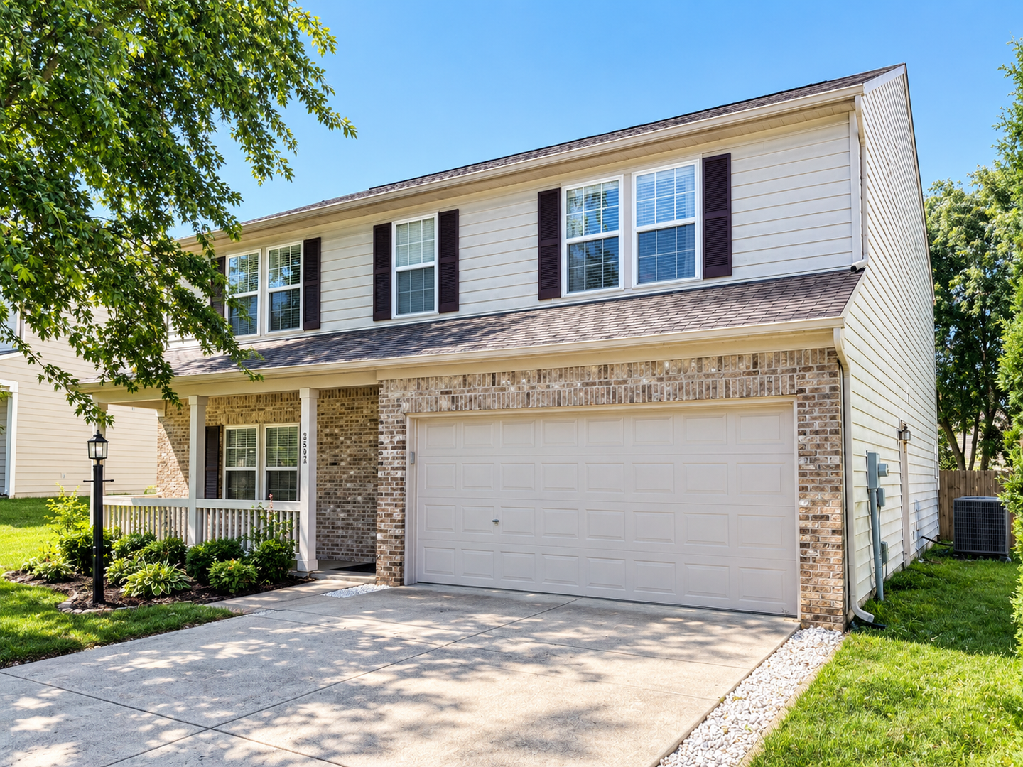 Bloomington House: 3533 S Glasgow Circle
