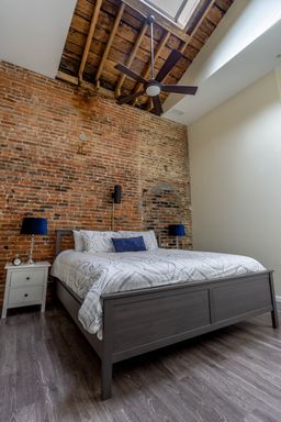 Listing photo thumbnail