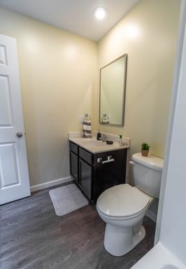 Listing photo thumbnail