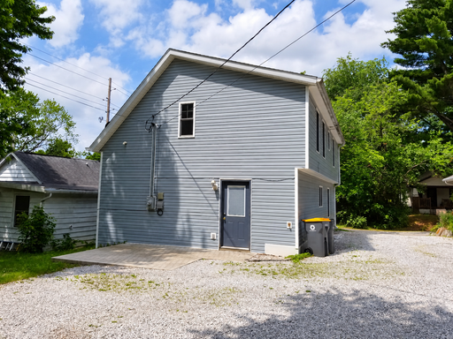 Listing photo thumbnail