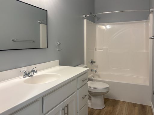 Listing photo thumbnail