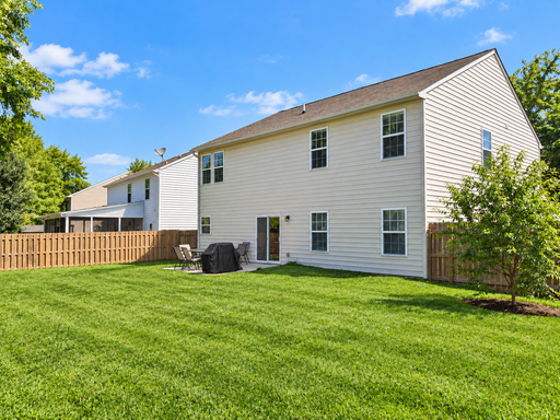 Listing photo thumbnail