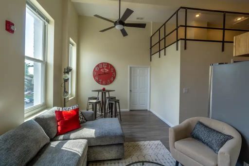Listing photo thumbnail