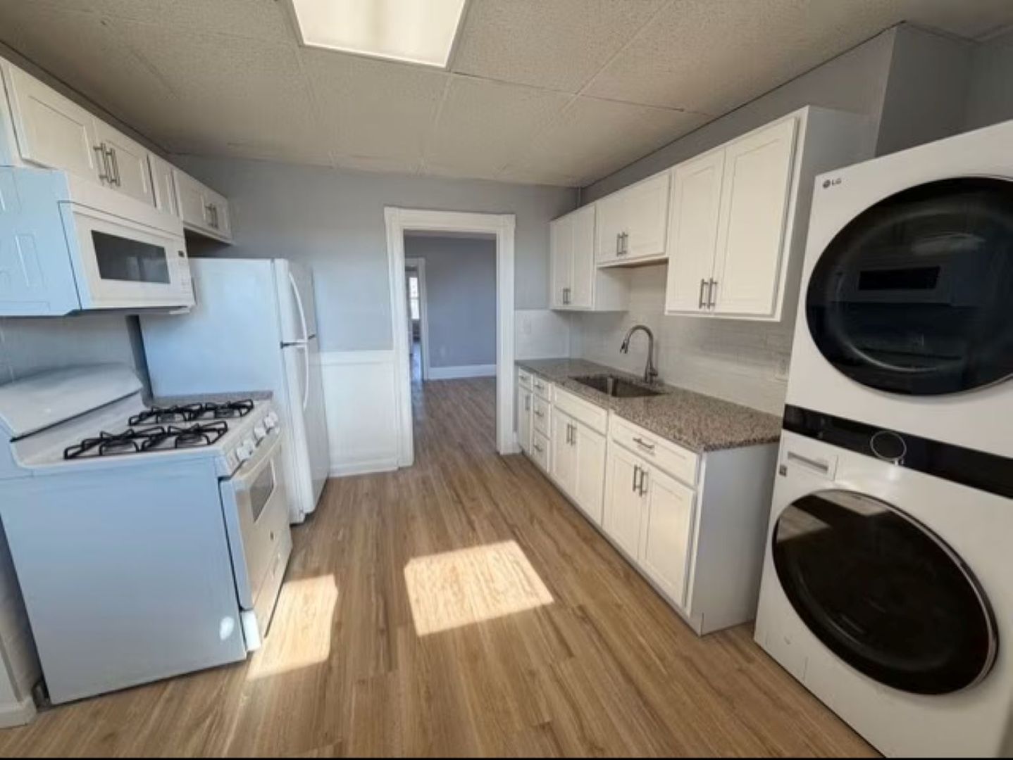 West Hartford Apartment: 165-169 Park Rd,