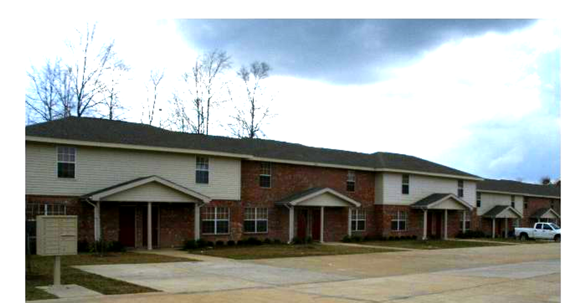 Leesville Apartment: 1608-1629 Amour Drive