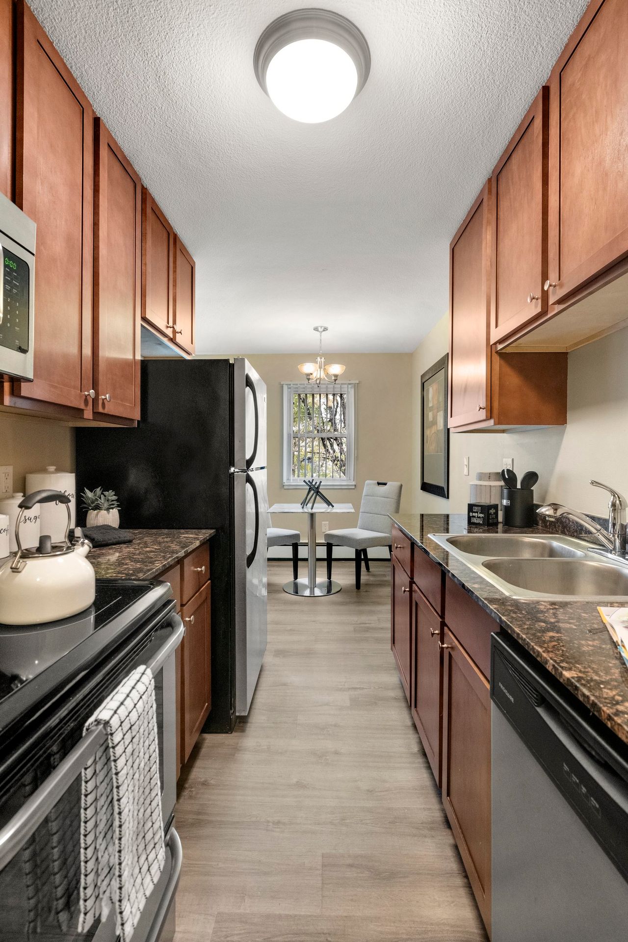 Colonial Terrace 8 of 12