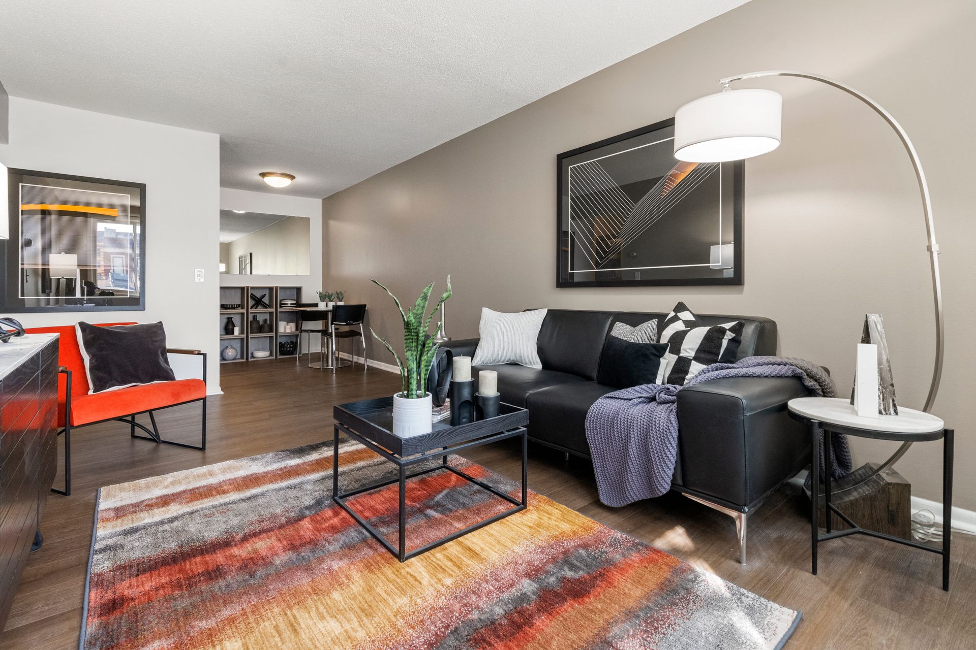 Minneapolis Apartment: 2908 Bryant Ave S