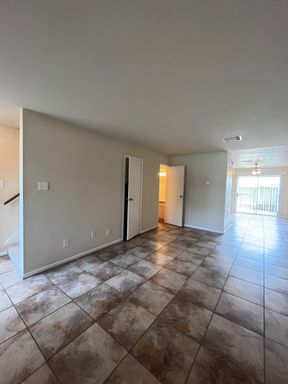 2 Bedroom Apartment – 1516 East Sam Houston Pkwy S, 813, Pasadena, TX 77503