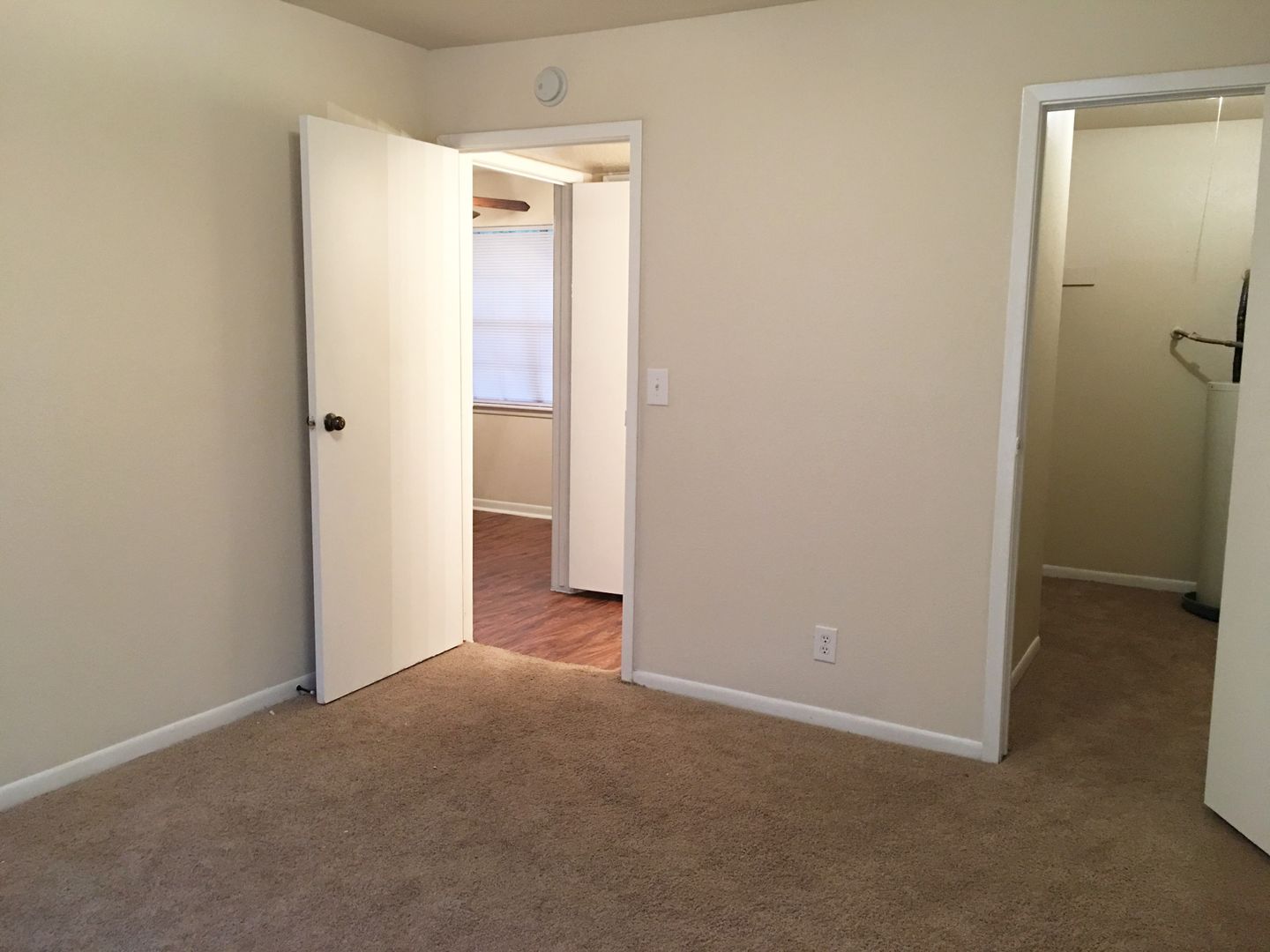 Pasadena Apartment: 1516 E Sam Houston Pkwy S