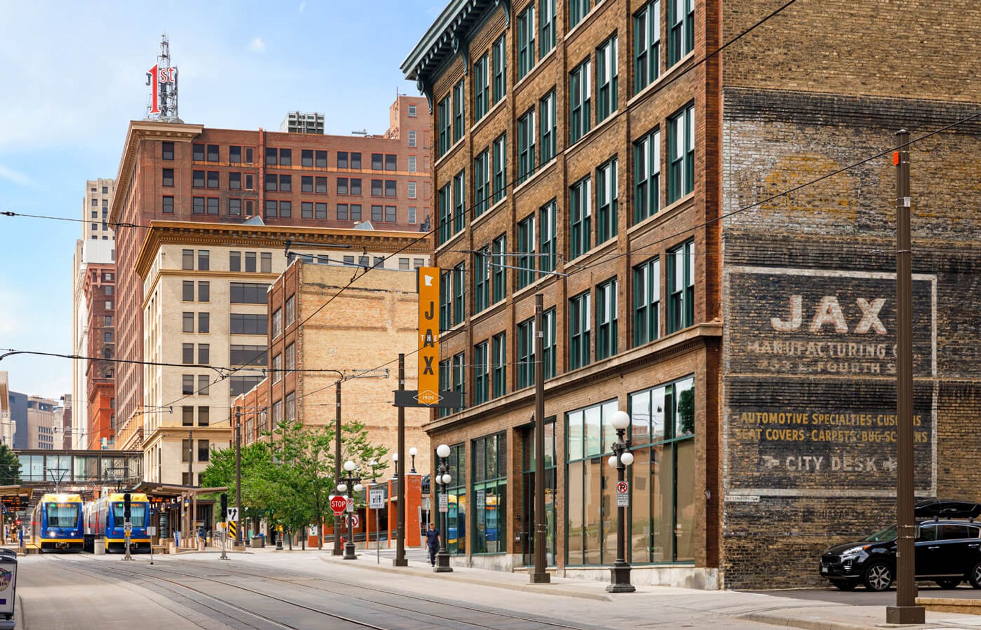 St. Paul Apartment: 253 4th St E