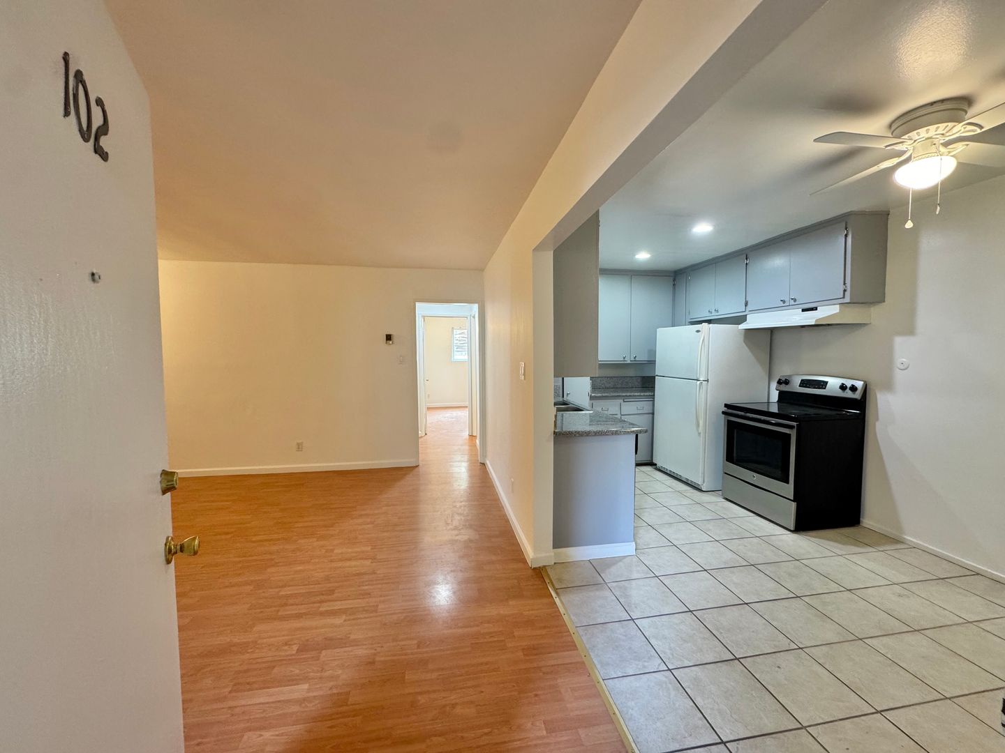 Los Angeles Apartment: 9820 Exposition Blvd.