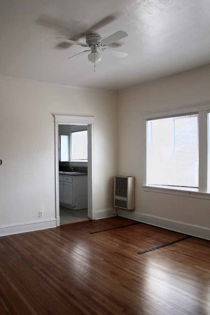 Los Angeles Apartment: 945 S. Beacon Ave.