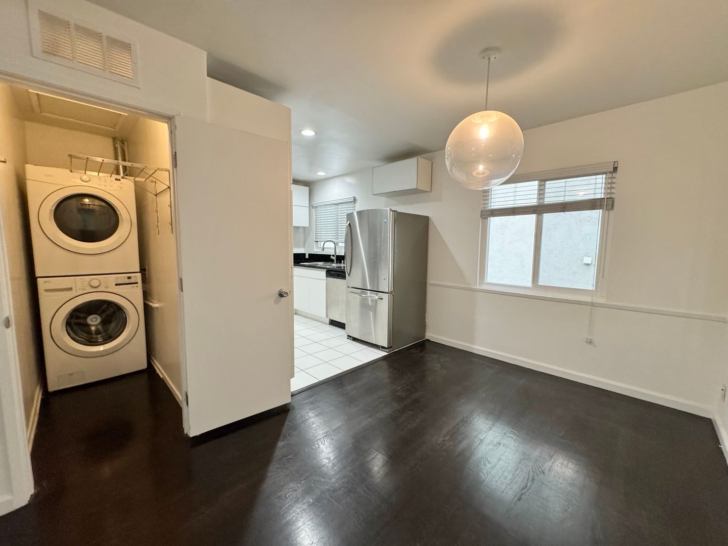 Los Angeles Apartment: 307 S. Clark Drive