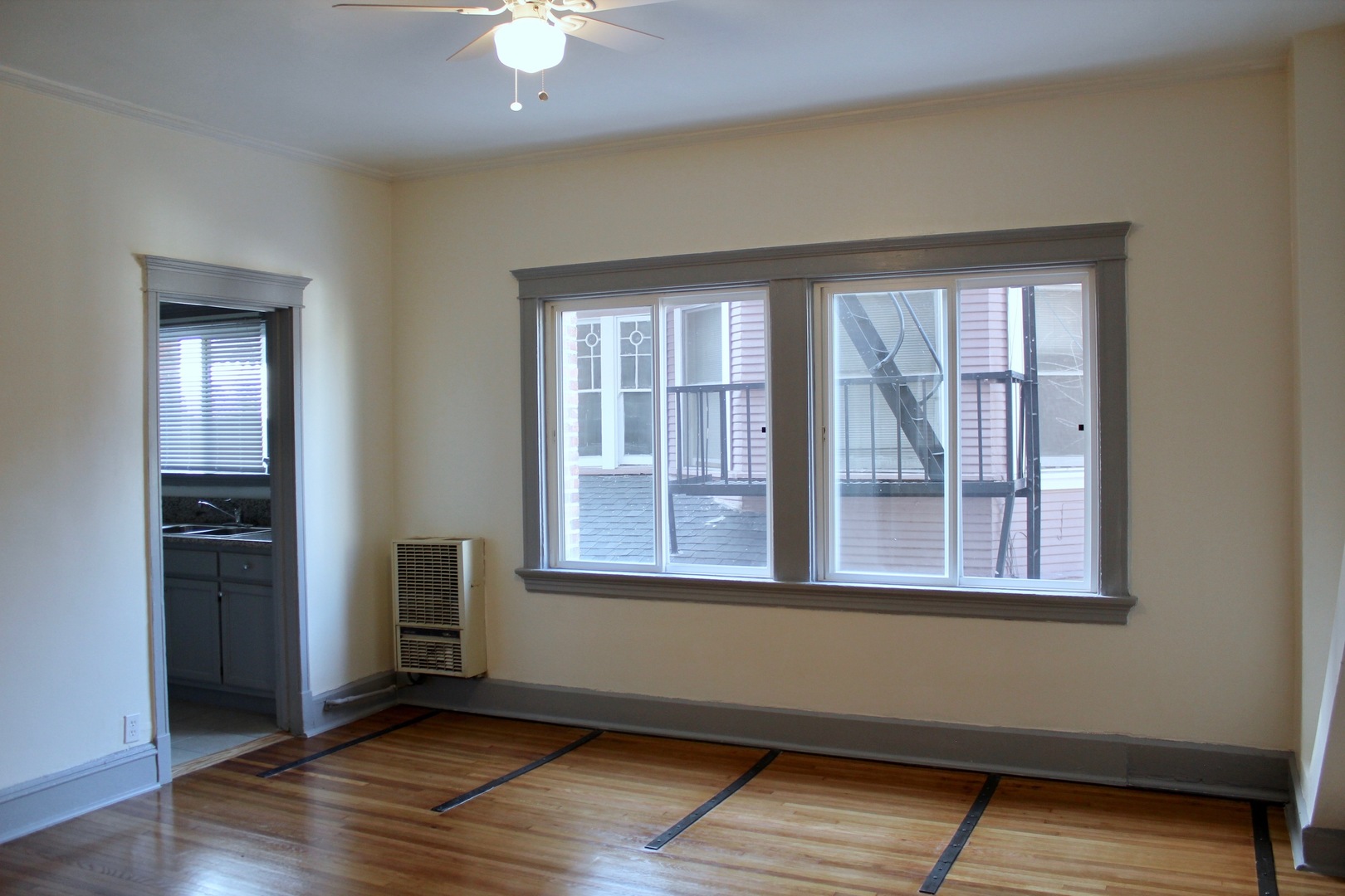 Los Angeles Apartment: 945 S. Beacon Ave.