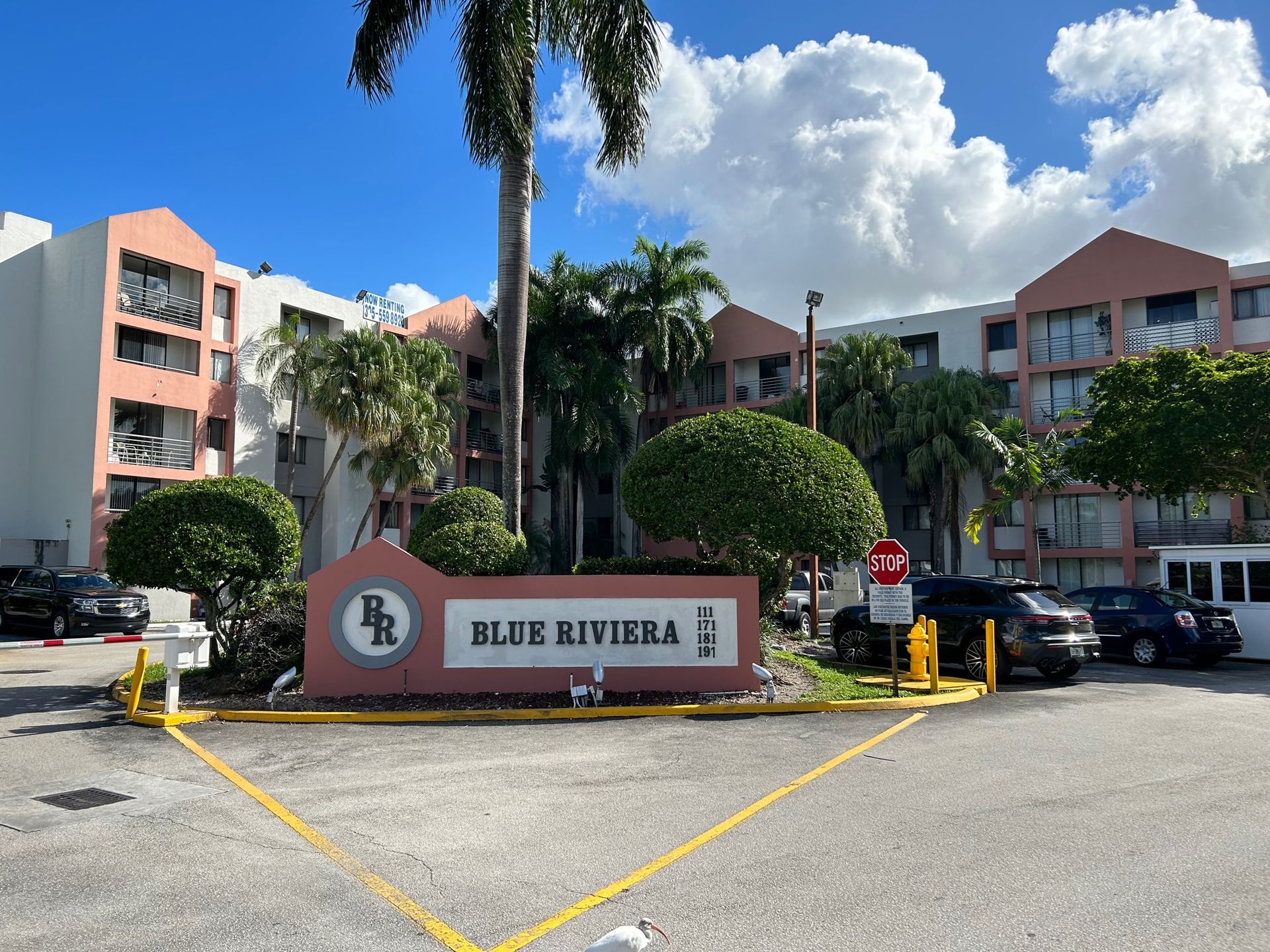 Miami Apartment: 111 / 171 / 181 / 191 NW 97th Avenue